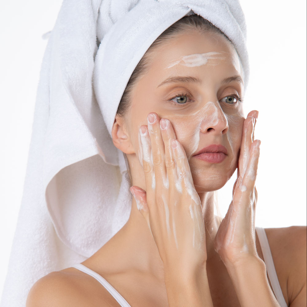 Face Cleansing Gel (200ml) - Image 2